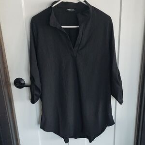 HEIMISH USA Black Tunic Top